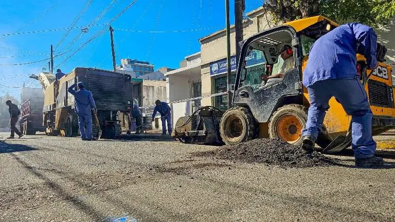 Desvio-por-obras-en-calle-13-entre-Lisandro-de-la-Torre-y-155
