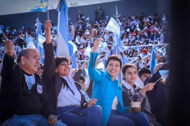 mayra mendoza eva mieri bandera quilmes