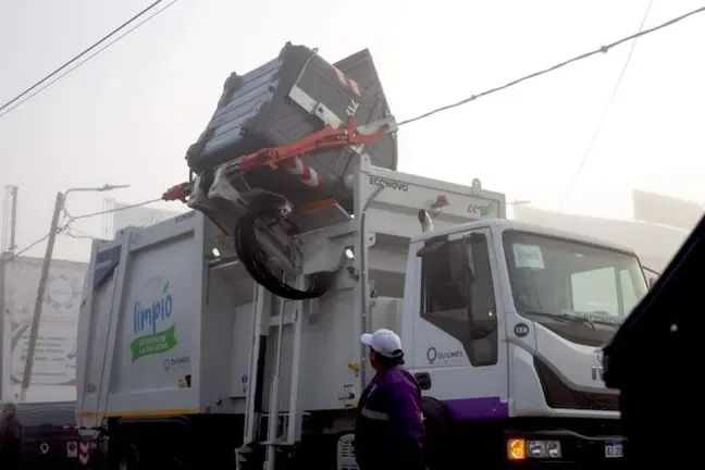 EL_MUNICIPIO_INSTAL_LOS_PRIMEROS_12_CONTENEDORES_EN_SAN_FRANCISCO_SOLANO_Y_PRESENT_UN_NUEVO_CAMIN_RECOLECTOR_DE_CARGA_LATERAL_31782857991789