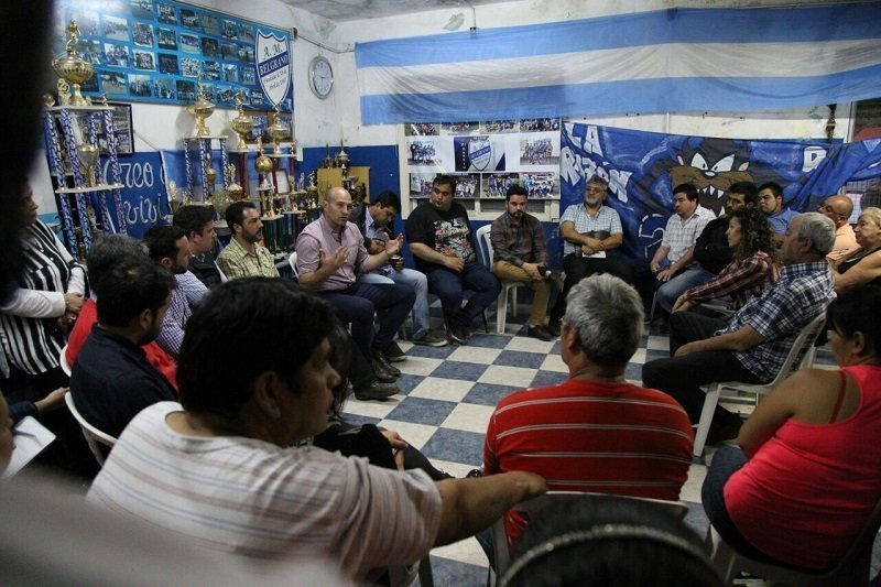Molina comenzó las reuniones de campaña en Quilmes con críticas a Unidad Ciudadana