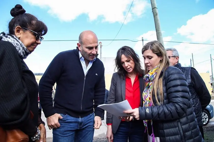 La ministra Stanley y el intendente Molina en la presentaci&oacute;n de la obra