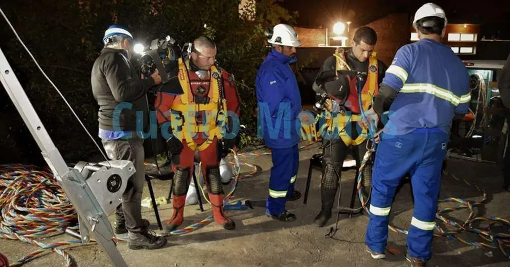 aysa buzos cuatromedios 2