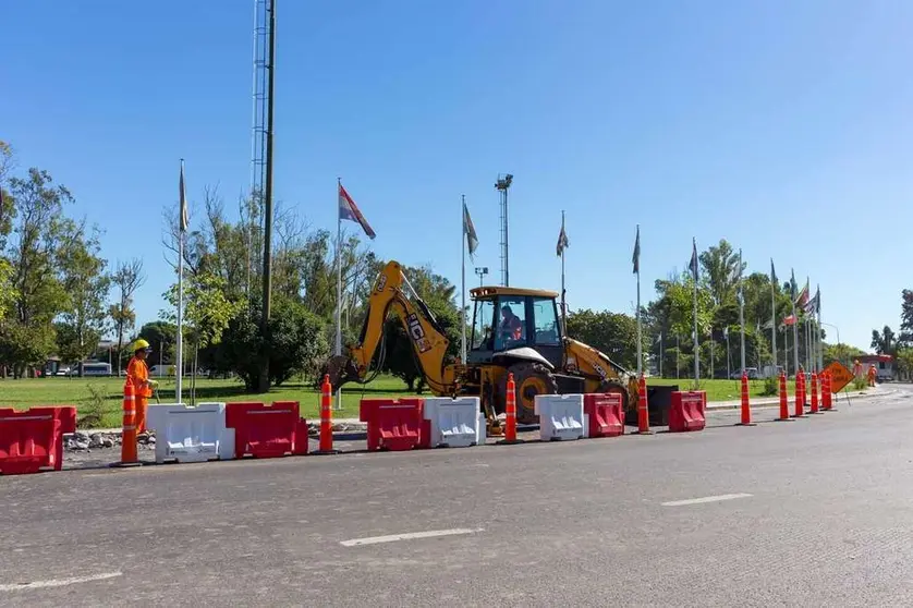 aubasa_trabajos_mejoramiento_rotonda_laplata1