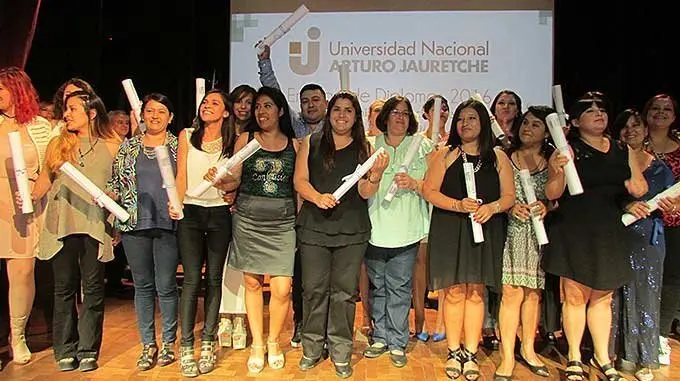 unaj_cuatromedios_universidad