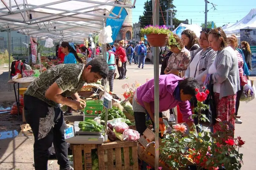 #4medios mercado varela 1