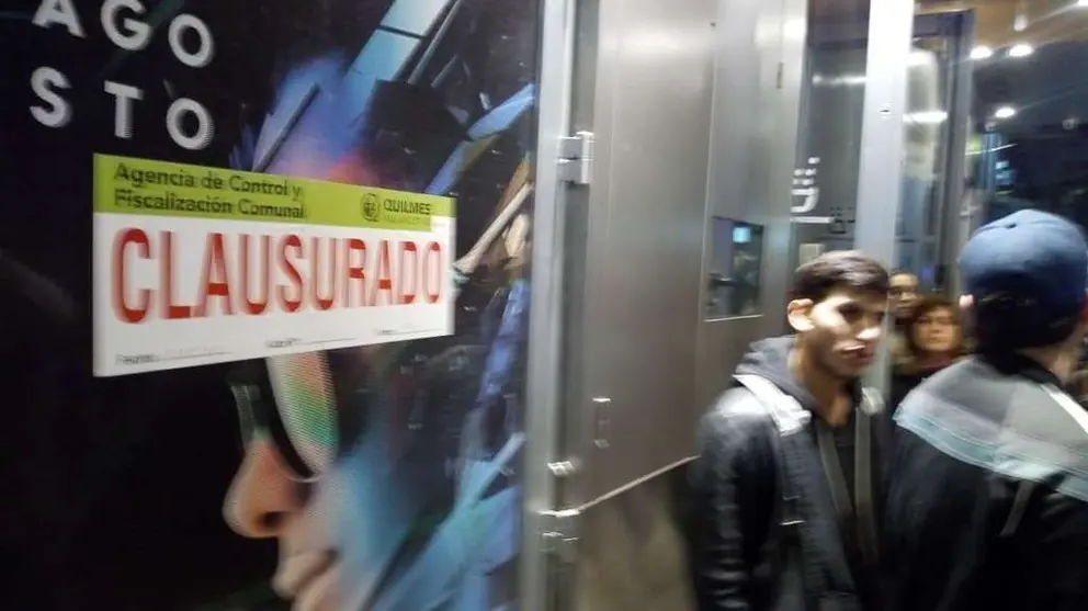 CLAUSURA BUR&Oacute;
