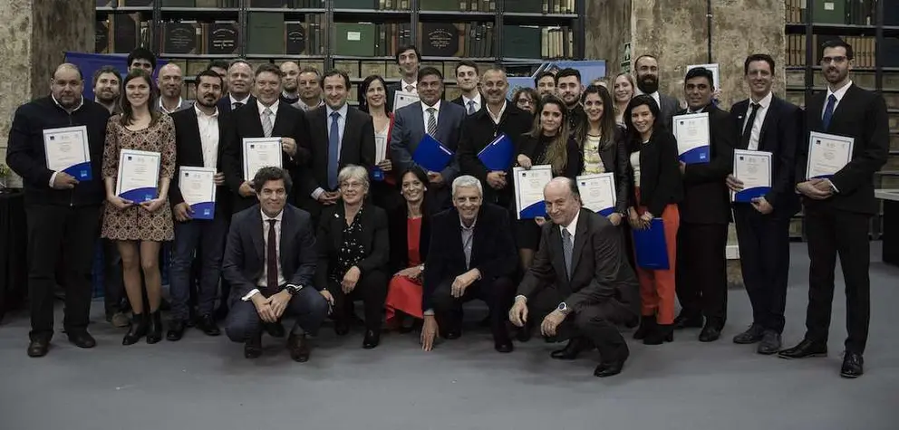 AySA-Segunda Camada Diplomatura en Saneamiento Urbano.
