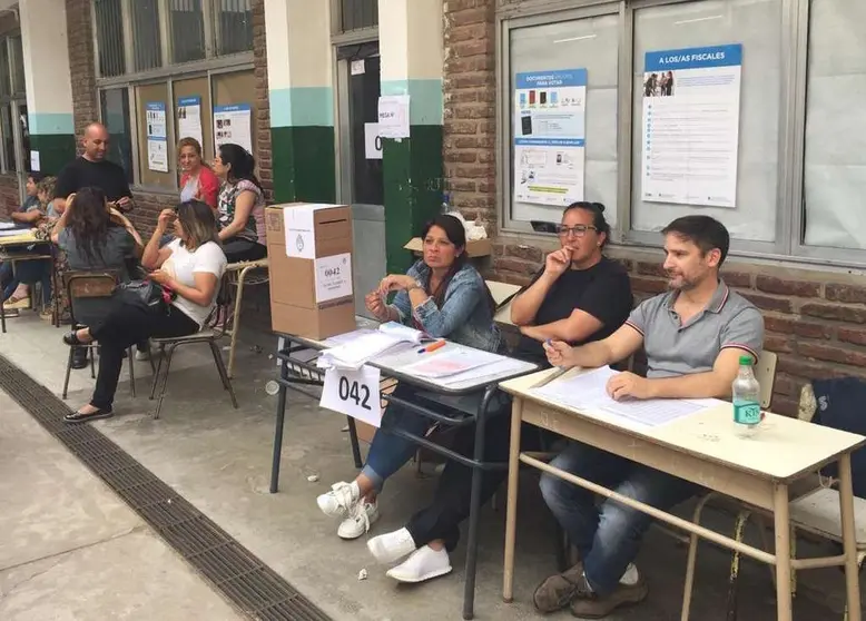 elecciones cuatro medios varela quilmes resultados