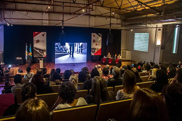 unq quilmes cuatro medios aula magna