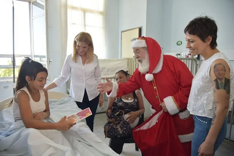 MAYRA MENDOZA magario hospital quilmes cuatro medios