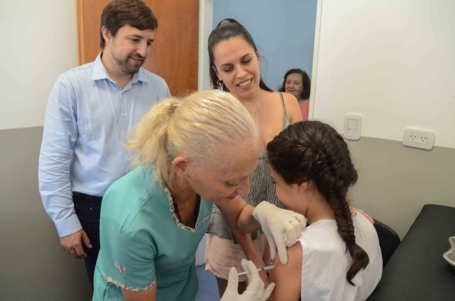 VACUNA ELINA DE LA SERNA