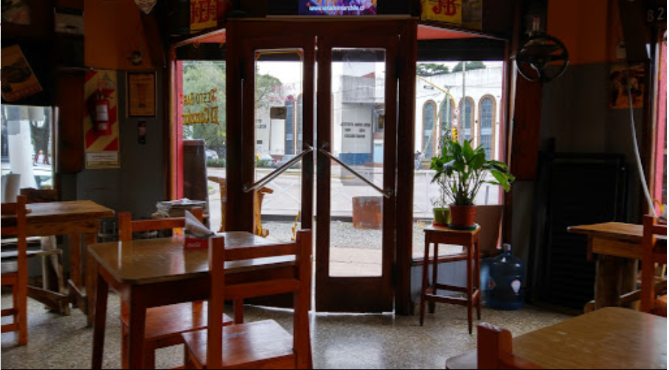 El Cazador-interior