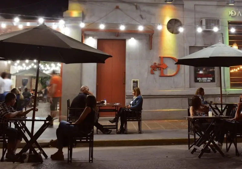 peatonal gastronómica varela