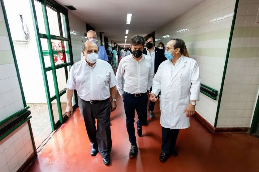 11 de enero de 2021. El Gobernador de la Provincia de Buenos Aires, Axel Kicillof, visit&oacute; el hospital Evita Pueblo de Berazategui junto al intendente Juan Jose Mussi.
Foto: Mariano Sanda