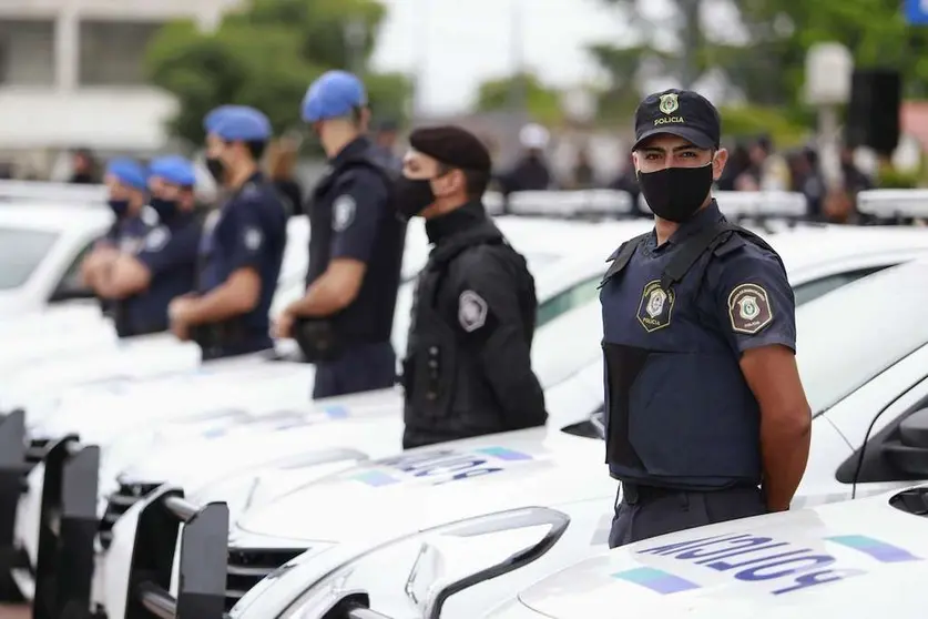 policias