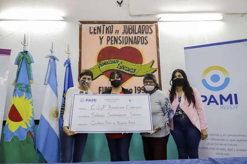 MAYRA ACOMPA&Ntilde;&Oacute; LA FIRMA DE CONVENIOS DE PAMI CON CUATRO CENTROS DE JUBILADOS Y PENSIONADOS  (4)
