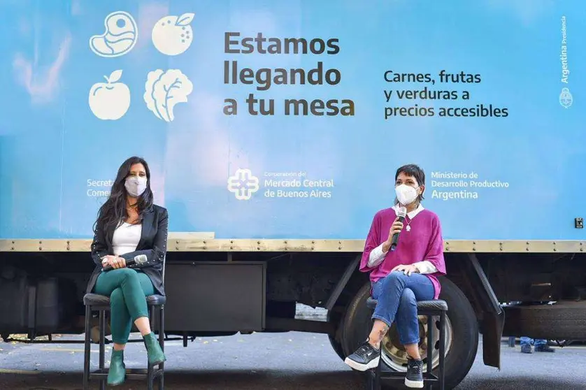 MAYRA Y LA SECRETARIA DE COMERCIO INTERIOR DE LA NACI&Oacute;N PRESENTARON EL PROGRAMA &ldquo;MERCADO FEDERAL AMBULANTE&rdquo; (1)