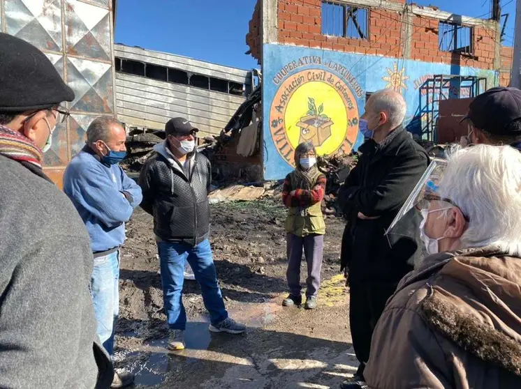villa itatí poli tissera visita obispos quilmes incendio