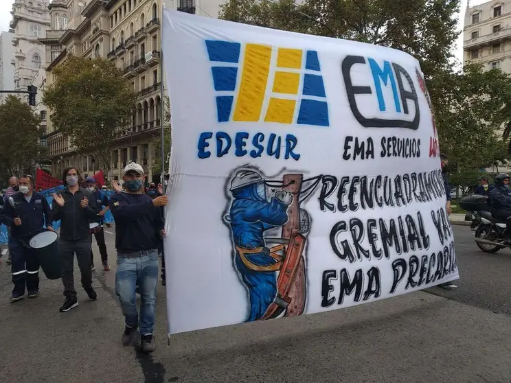 E0d6x9ZWQAMvwlv