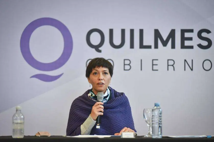 Mayra en el lanzamiento 1