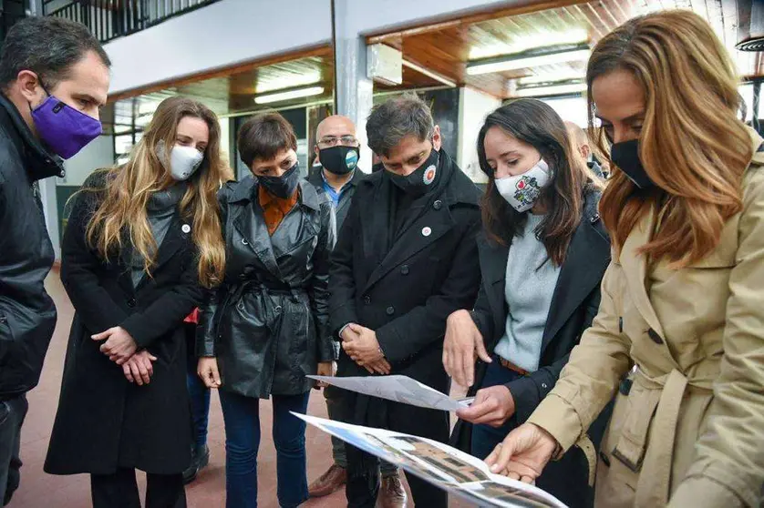Mayra y Kicillof en recorrida 2