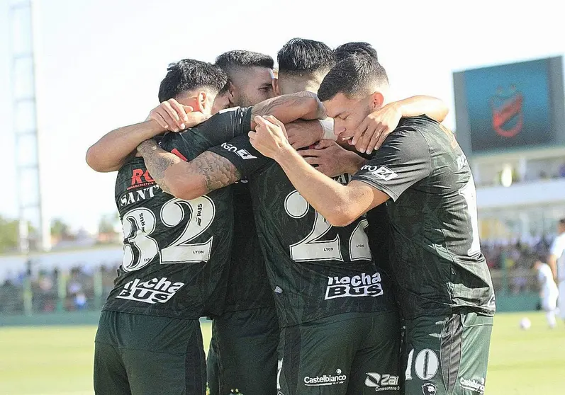 defensa_justicia_atletico_varela