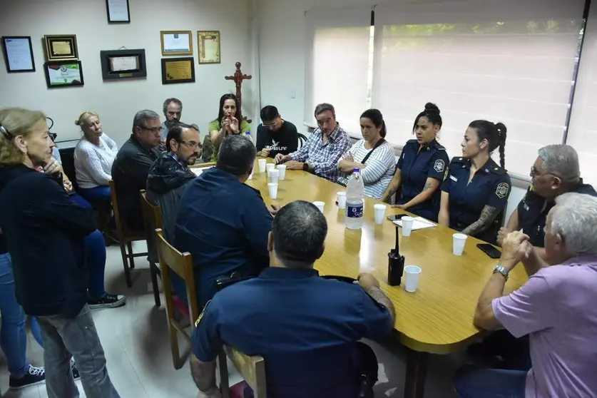 reunion_seguridad_varela_comerciantes