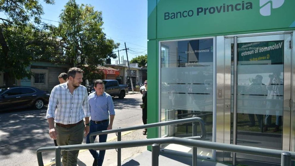 banco_cajero_provincia_bosques