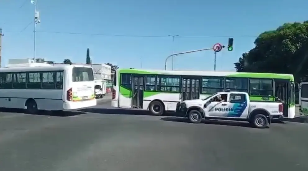 corte de colectivos linea 500