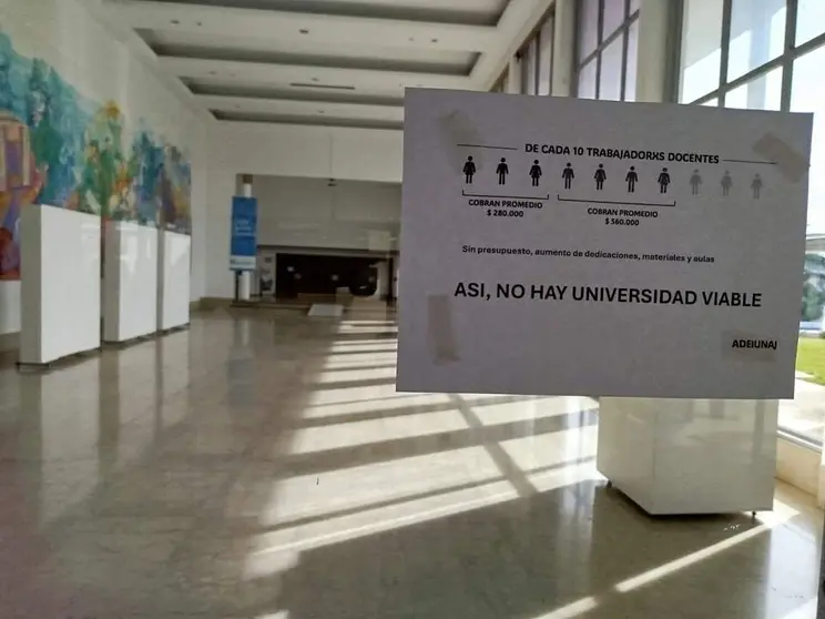 universidad jauretche paro docente