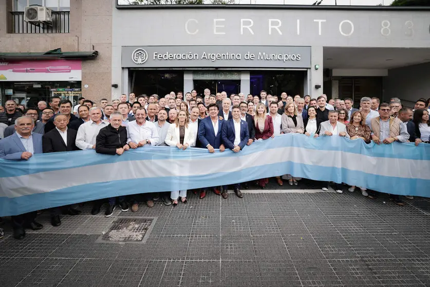 intendentes reclaman a caputo en economia