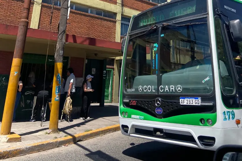 colectivos florencio varela y quilmes