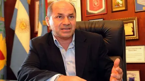 La Plata.- El intendente Mario Secco destac? sobre Scioli que ?tiene un ritmo de trabajo muy bueno, es un hombre que trata de hacer todo lo posible y est? comprometido con levantar una Provincia?
