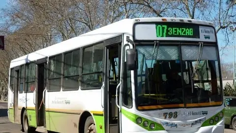 0004500842