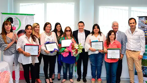 Reconocimiento a mujeres emprendedoras en Varela