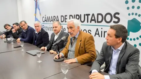#4medios #salvemosalaunaj villanueva
