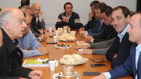 #4medios intendentes escuelas