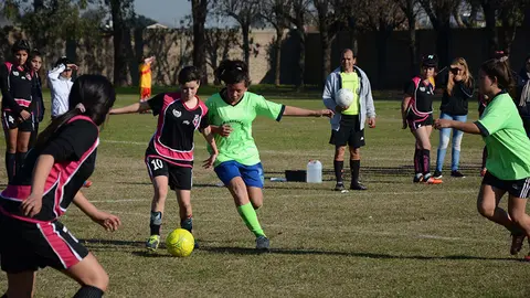 #4Medios futbol femenino