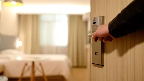 hotel-hospedaje cuatro medios vacaciones 2020