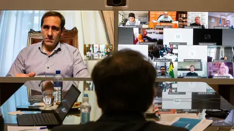 14 de julio de 2020. El gobernador de la provincia de Buenos Aires, Axel Kicillof, dialogo con intendentes a trav&eacute;s de una videoconferencia.
Foto: Mariano Sand&aacute;