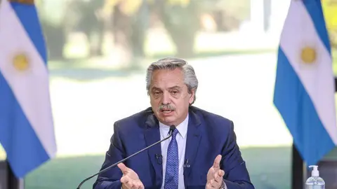 alberto fernandez cuarentena covid