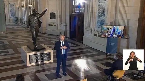 nestor kirchner homenajes