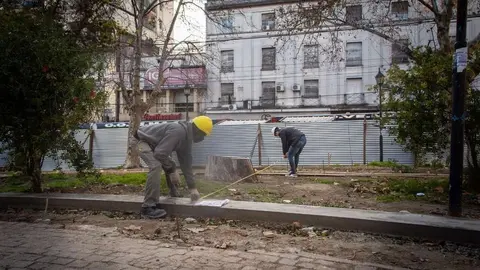 CONTIN&Uacute;A LA PUESTA EN VALOR DE LA PLAZA YRIGOYEN (1)