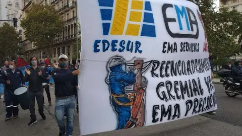 E0d6x9ZWQAMvwlv
