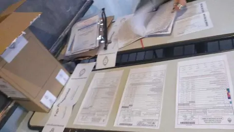 Se esperan los primeros resultados de las elecciones en Quilmes y Florencio Varela.