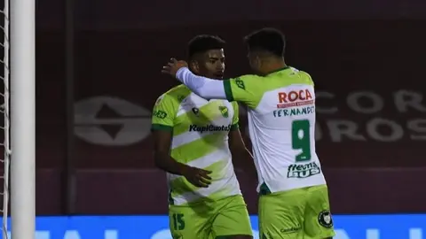 Lan&uacute;s y Defensa y Justicia empataron 1 a 1 en la Fortaleza del Sur.