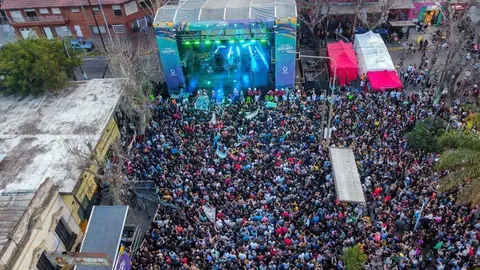 EXITOSA CONVOCATORIA EN LOS FESTEJOS POR EL 356&ordm; ANIVERSARIO DE QUILMES (4)