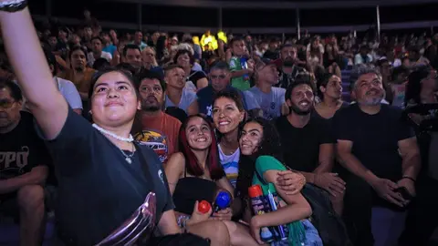 FoQEDYAWQAIAluV
