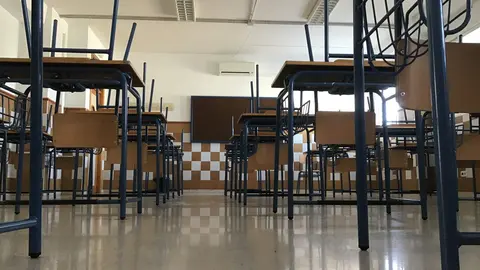 aula vac&iacute;a