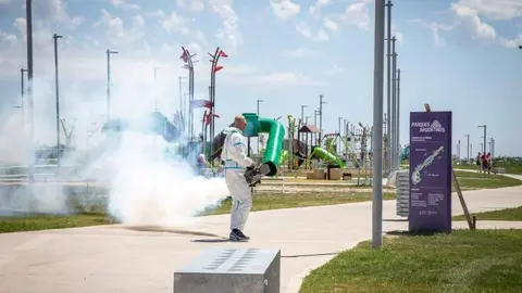 operativodefumigacionenelparquedelaribera11